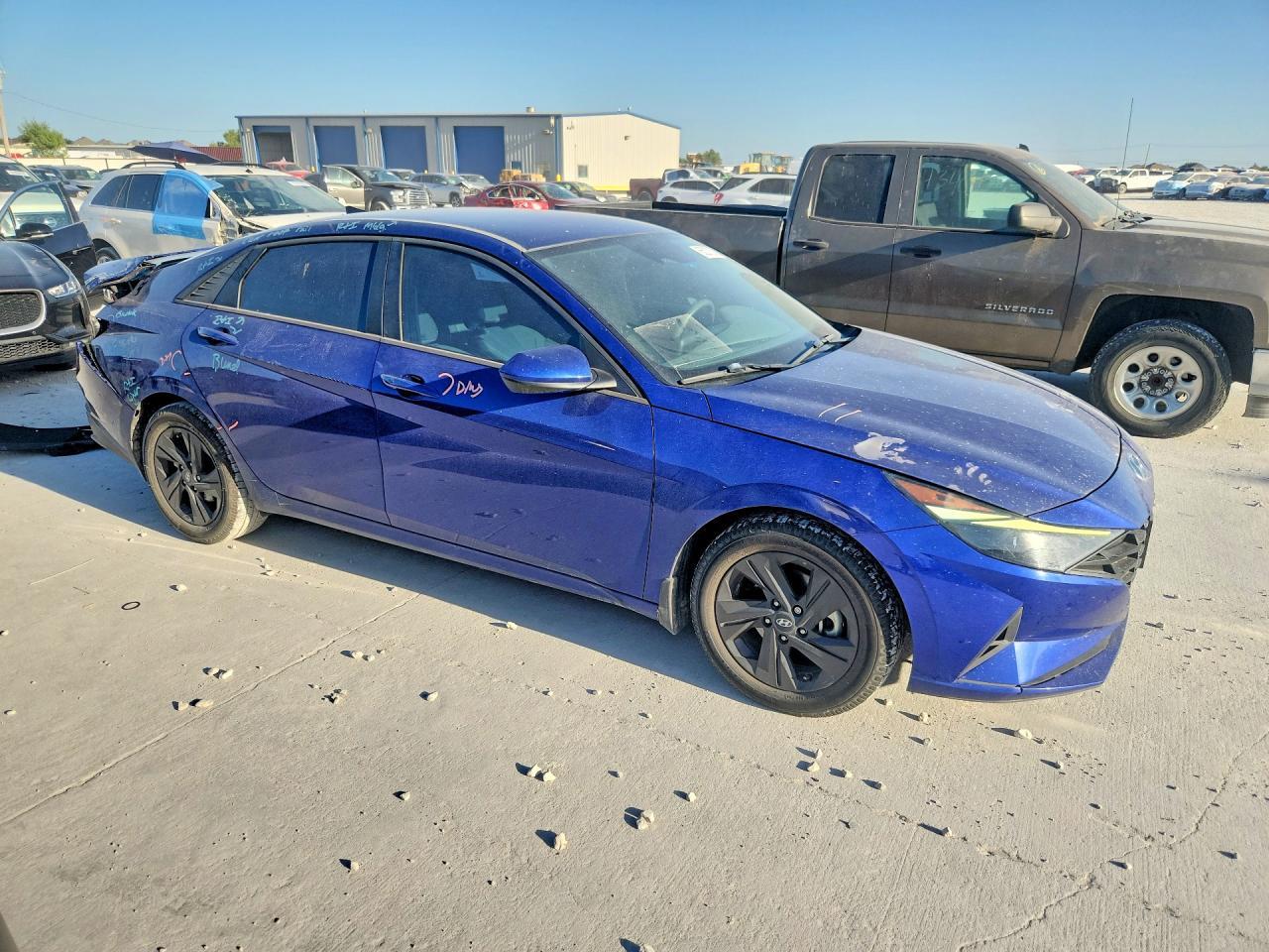 2022 HYUNDAI ELANTRA SEL — Фото 4 из 13