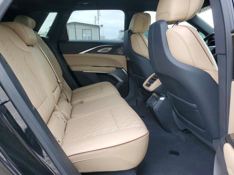 2024 CADILLAC LYRIQ SPORT — Фото 10 из 12