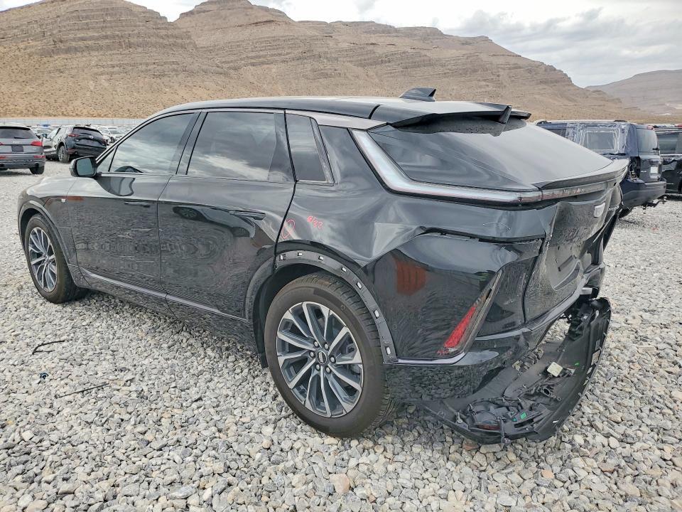 2024 CADILLAC LYRIQ SPORT — Фото 2 из 12
