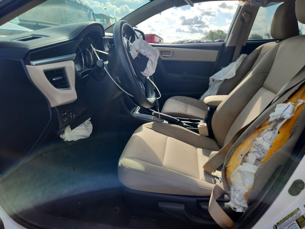 2014 TOYOTA COROLLA LE — Фото 7 из 12