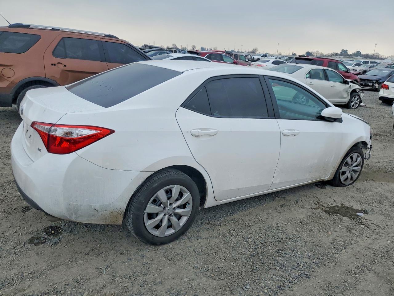2014 TOYOTA COROLLA LE — Фото 3 из 13