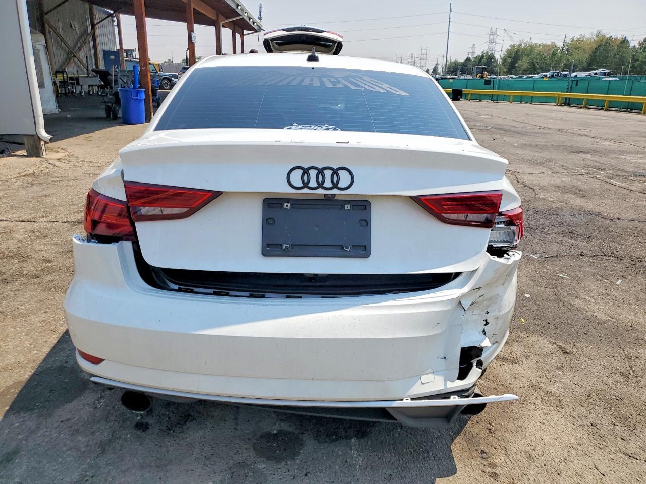 WAUB8GFFXJ1047633 2018 AUDI A3 photo no. 6