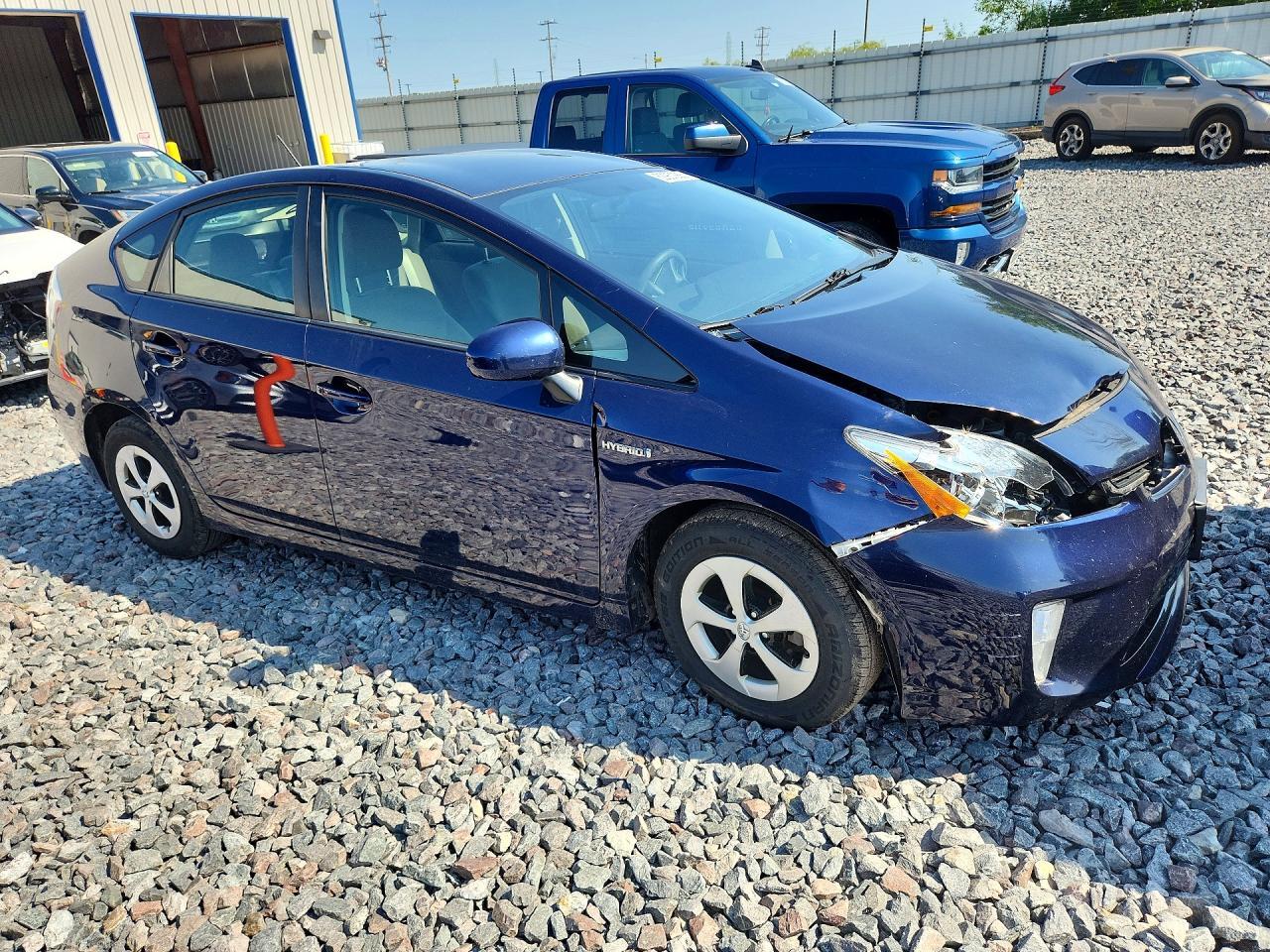 2014 TOYOTA PRIUS TWO — Фото 4 из 12