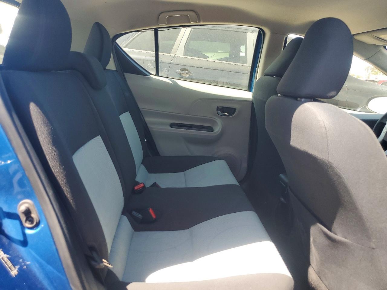JTDKDTB33E1559985 2014 TOYOTA PRIUS C photo no. 10