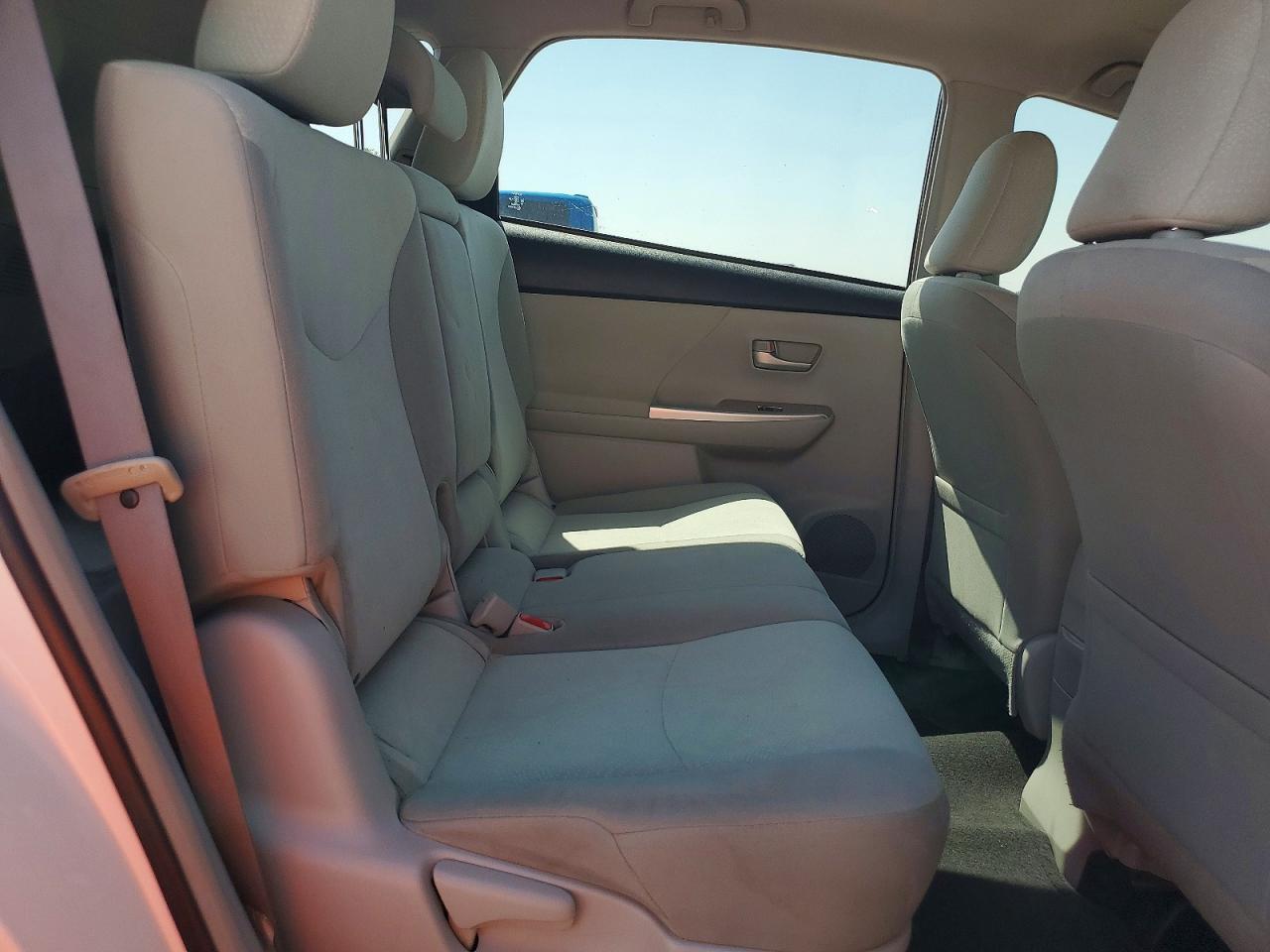 2014 TOYOTA PRIUS V THREE — Фото 10 из 12