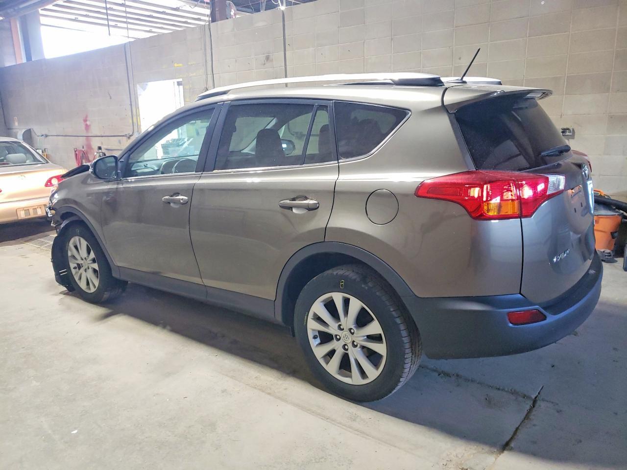 2014 TOYOTA RAV4 LIMITED — Фото 2 из 14