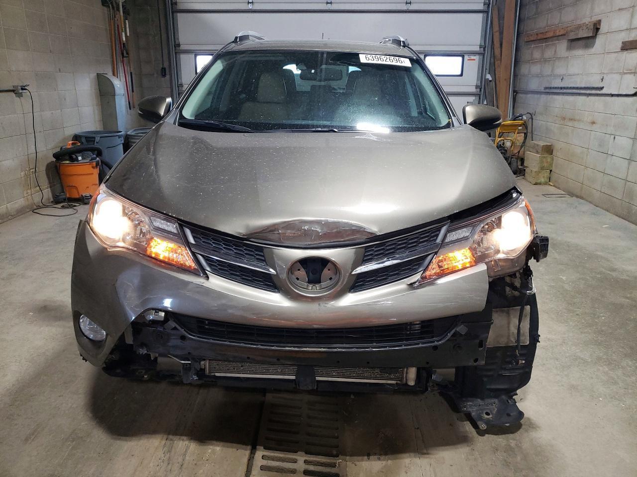 2014 TOYOTA RAV4 LIMITED — Фото 5 из 14