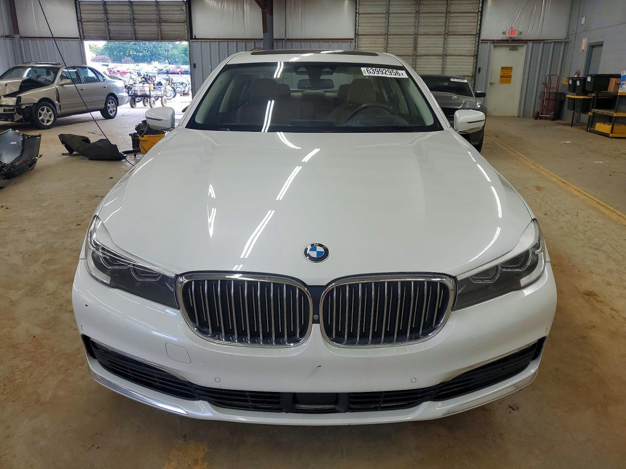 WBA7E2C53JG743146 2018 BMW 740 photo no. 5