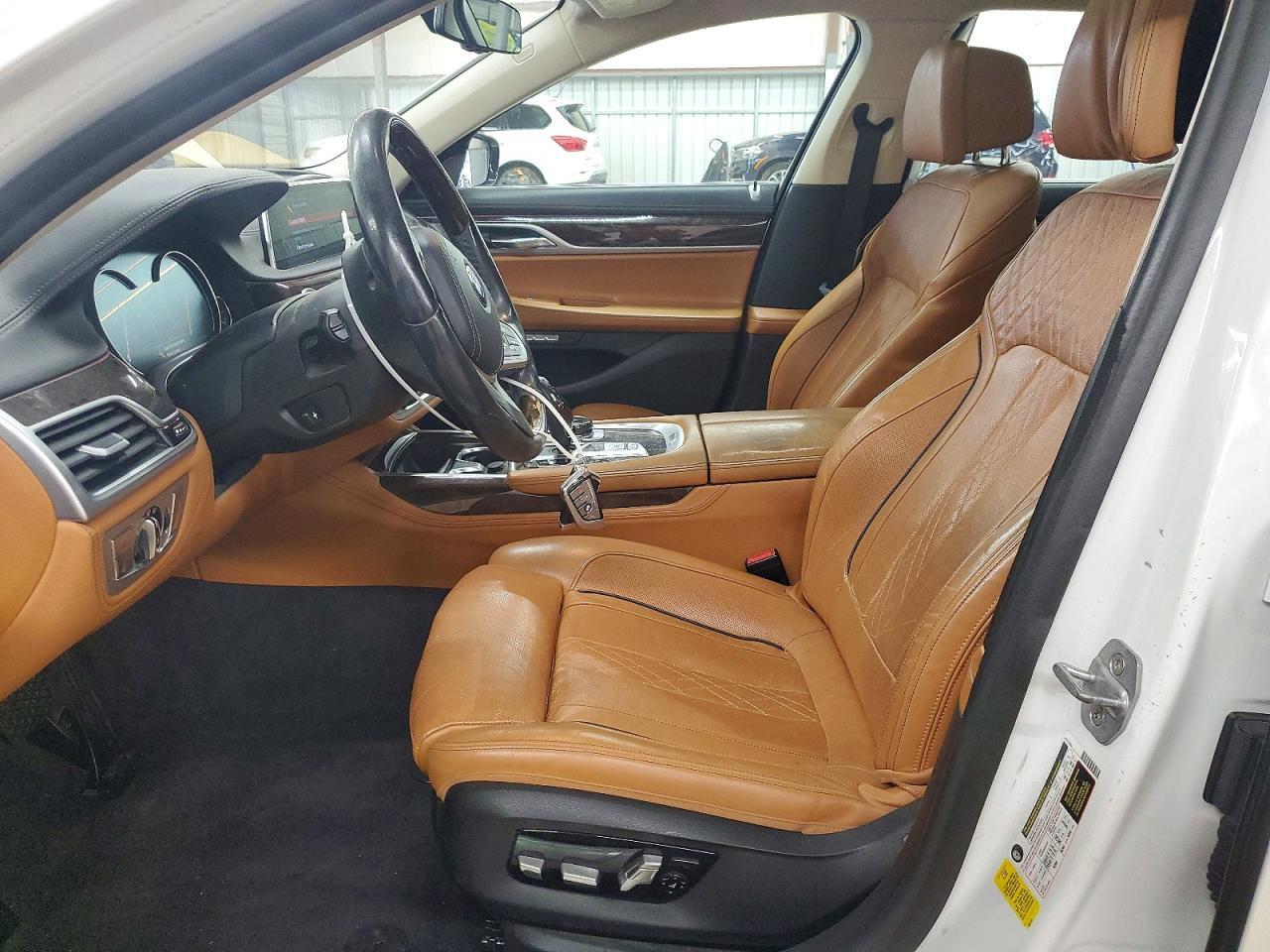 WBA7E2C53JG743146 2018 BMW 740 photo no. 7