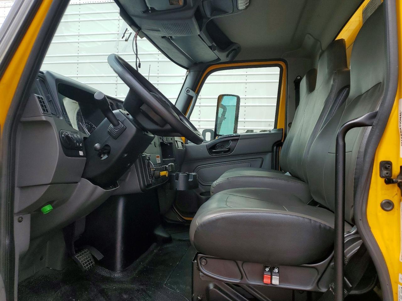 2022 INTERNATIONAL MV607 BOX TRUCK — Фото 7 из 12