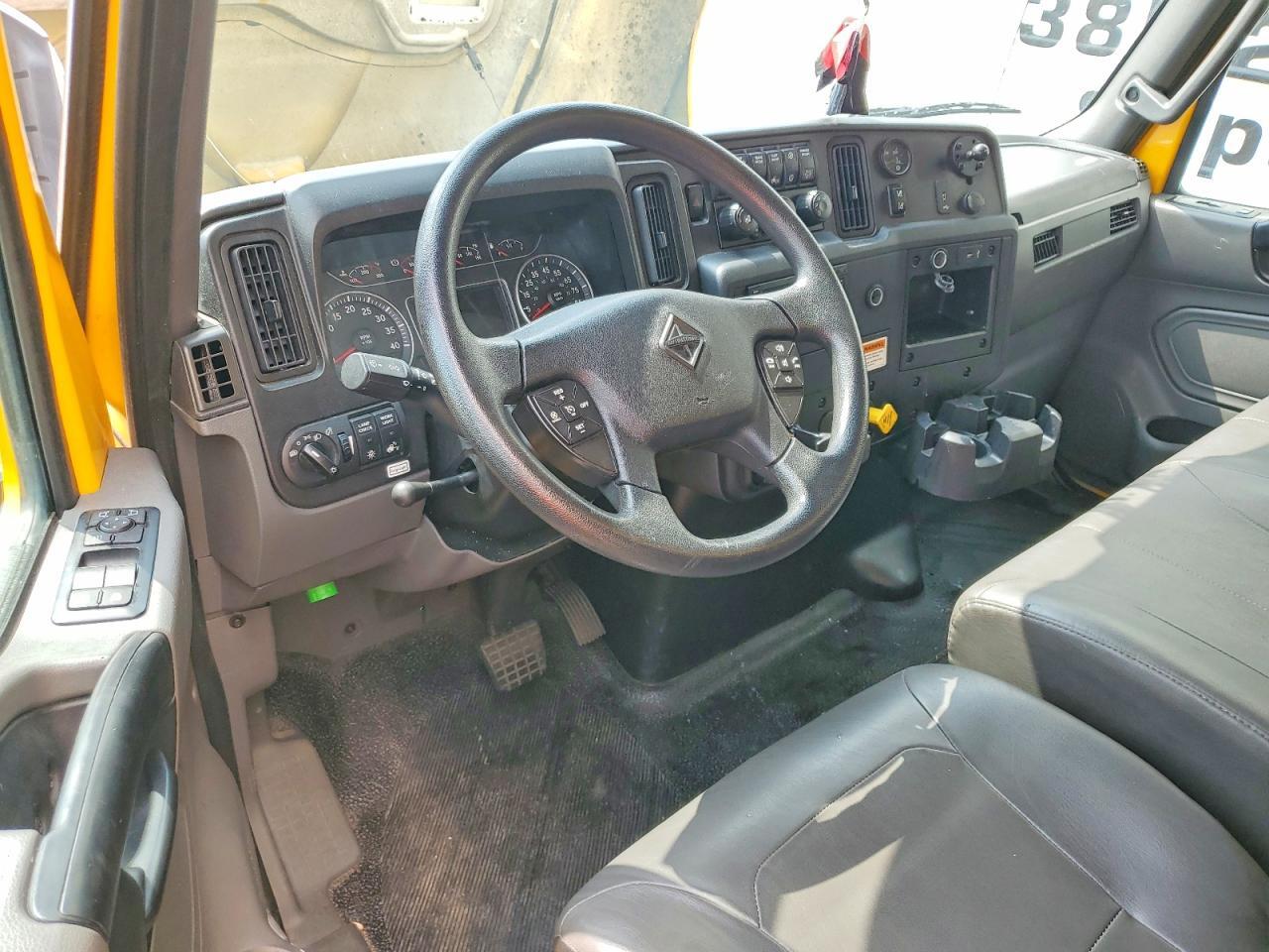 2022 INTERNATIONAL MV607 BOX TRUCK — Фото 8 из 12