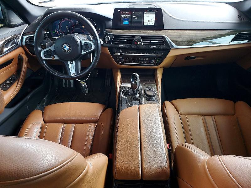 2018 BMW M550XI — Фото 8 из 12