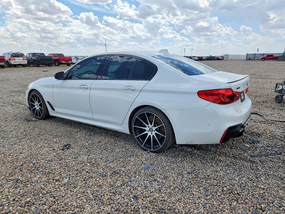 2018 BMW M550XI — Фото 2 из 12