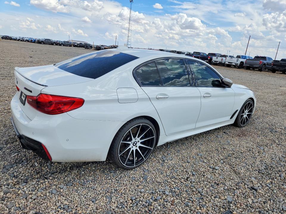 2018 BMW M550XI — Фото 3 из 12