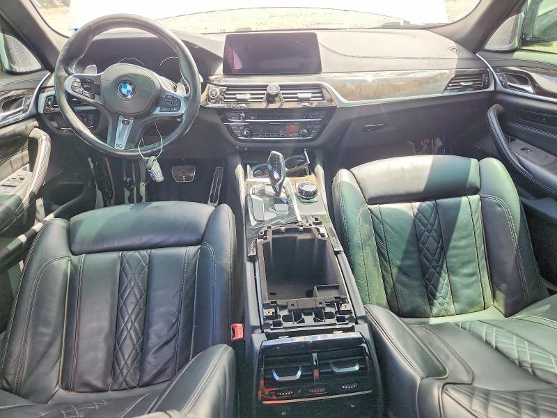 2018 BMW M550XI — Фото 8 из 12