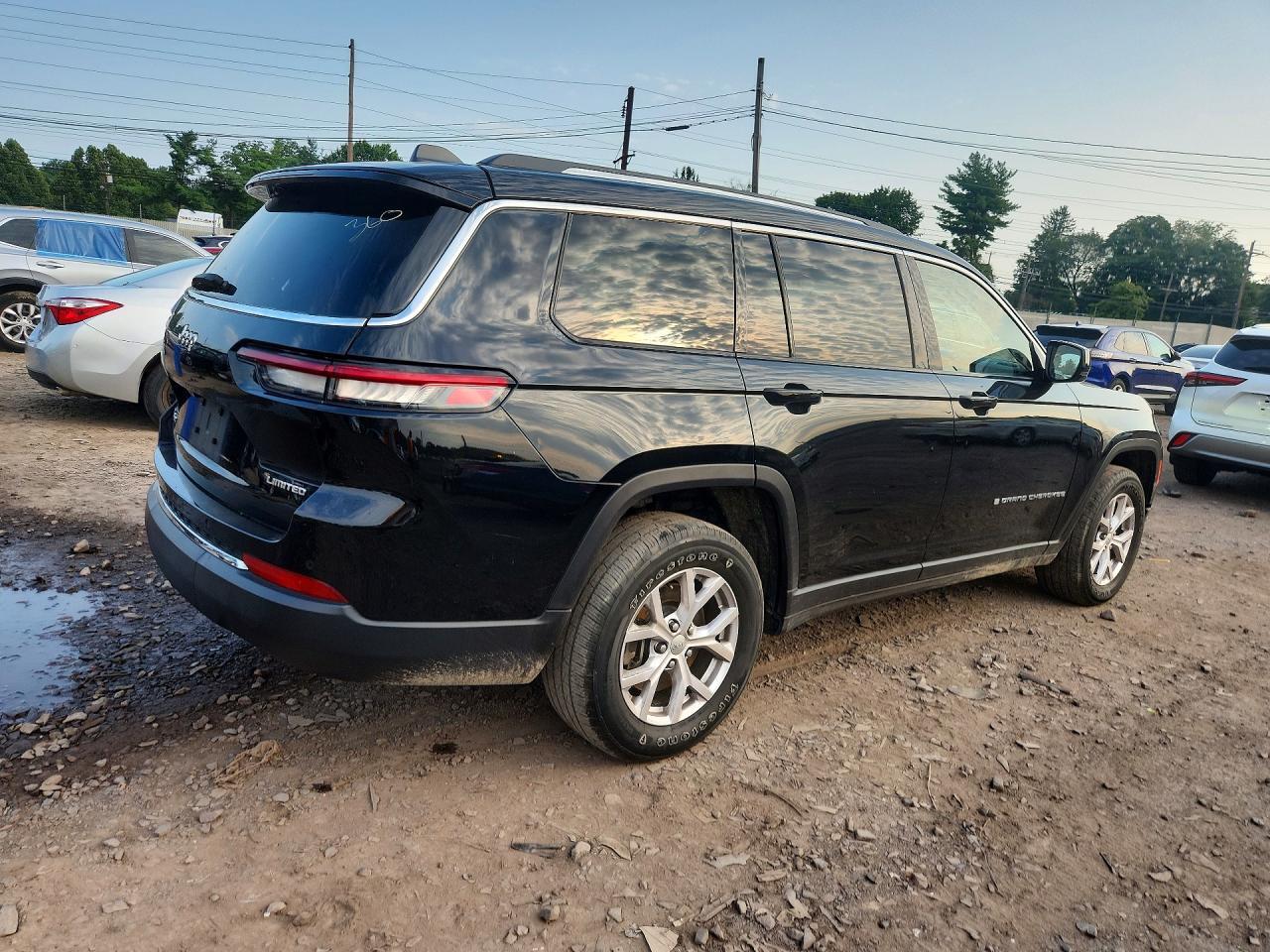 2022 JEEP GRAND CHEROKEE L LIMITED — Фото 3 из 13