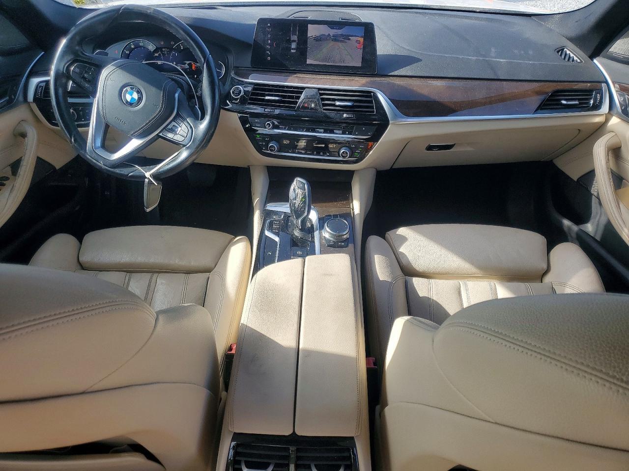 2018 BMW 540 I — Фото 8 из 12