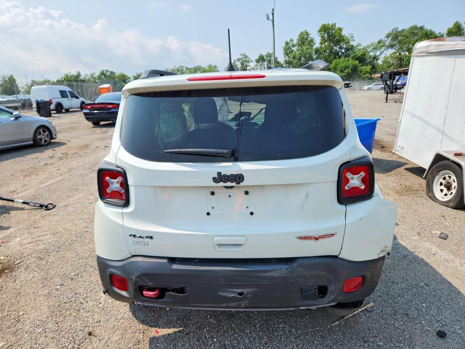 2022 JEEP RENEGADE TRAILHAWK — Фото 6 из 12