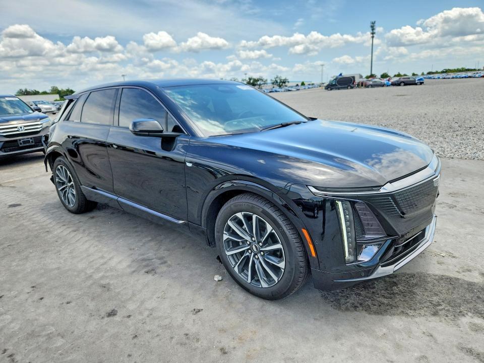 2024 CADILLAC LYRIQ SPORT — Фото 4 из 13