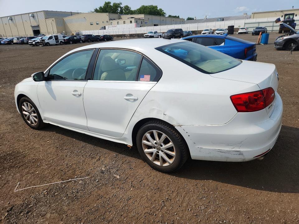 2014 VOLKSWAGEN JETTA SE — Фото 2 из 12