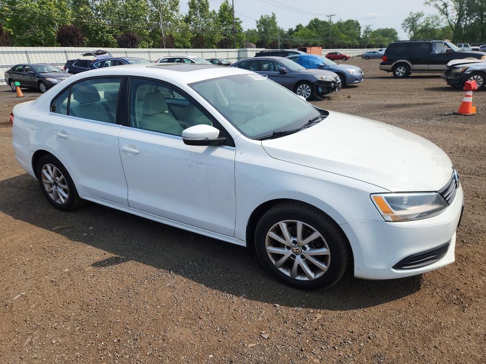 2014 VOLKSWAGEN JETTA SE — Фото 4 из 12