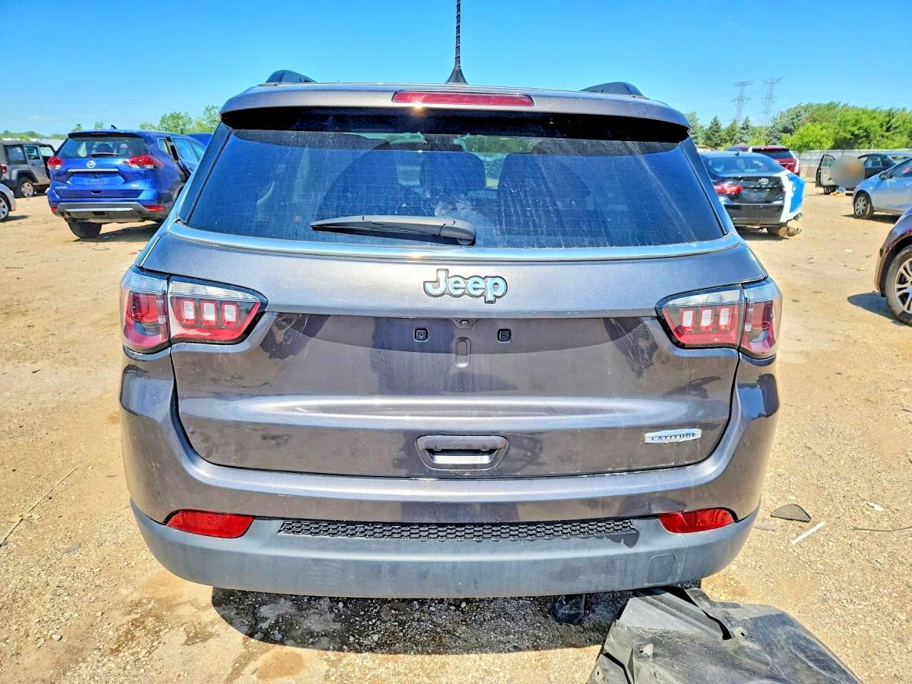 2022 JEEP COMPASS LATITUDE — Фото 6 из 13