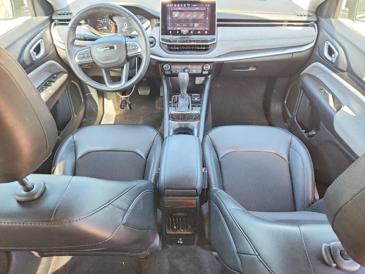 2022 JEEP COMPASS LATITUDE — Фото 8 из 13