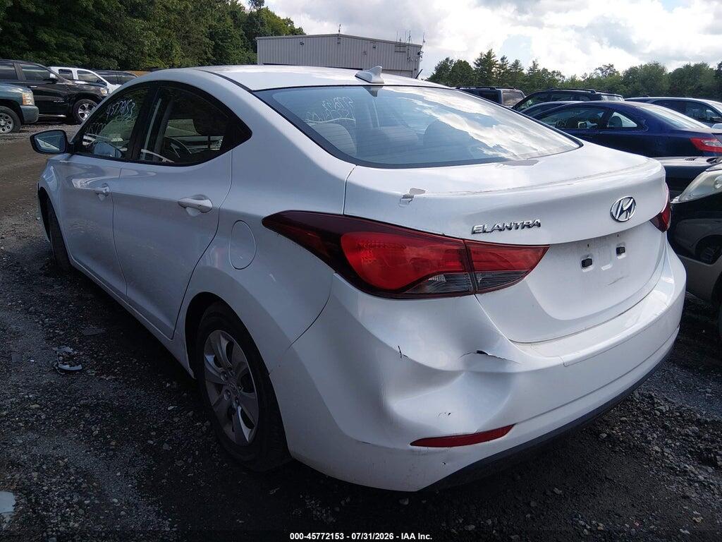 5NPDH4AE4GH765818 2016 HYUNDAI ELANTRA photo no. 3