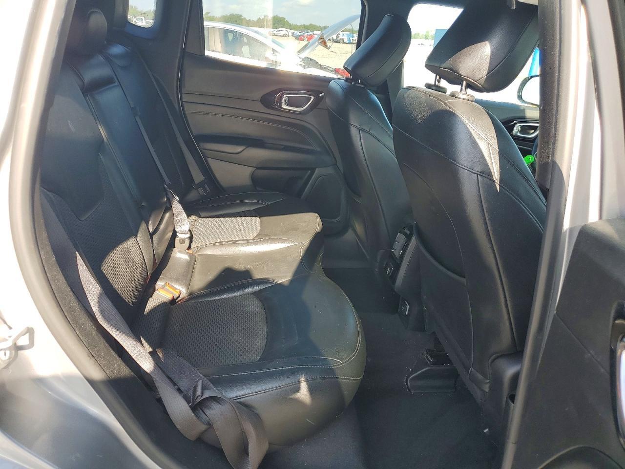 2022 JEEP COMPASS LATITUDE — Фото 11 из 13