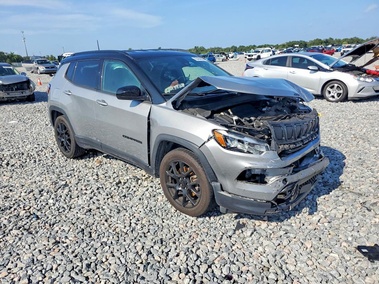2022 JEEP COMPASS LATITUDE — Фото 4 из 13