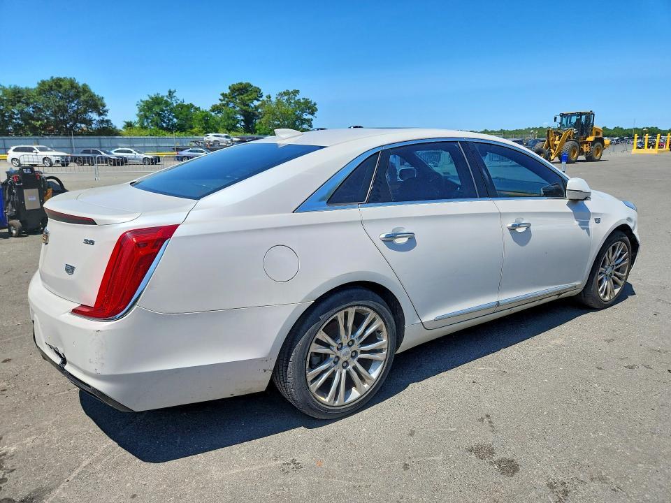 2018 CADILLAC XTS LUXURY — Фото 3 из 12