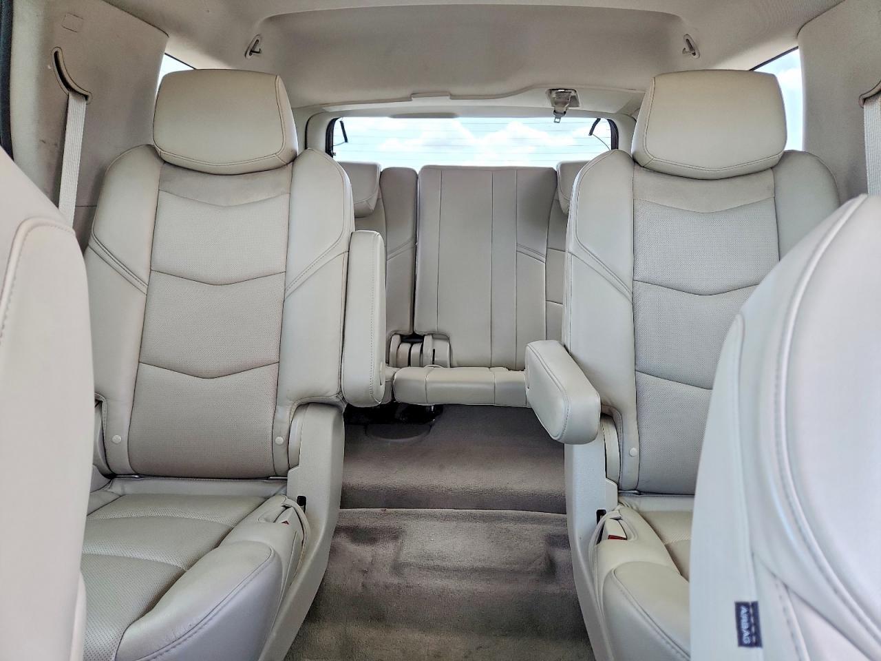 2018 CADILLAC ESCALADE — Фото 10 из 13