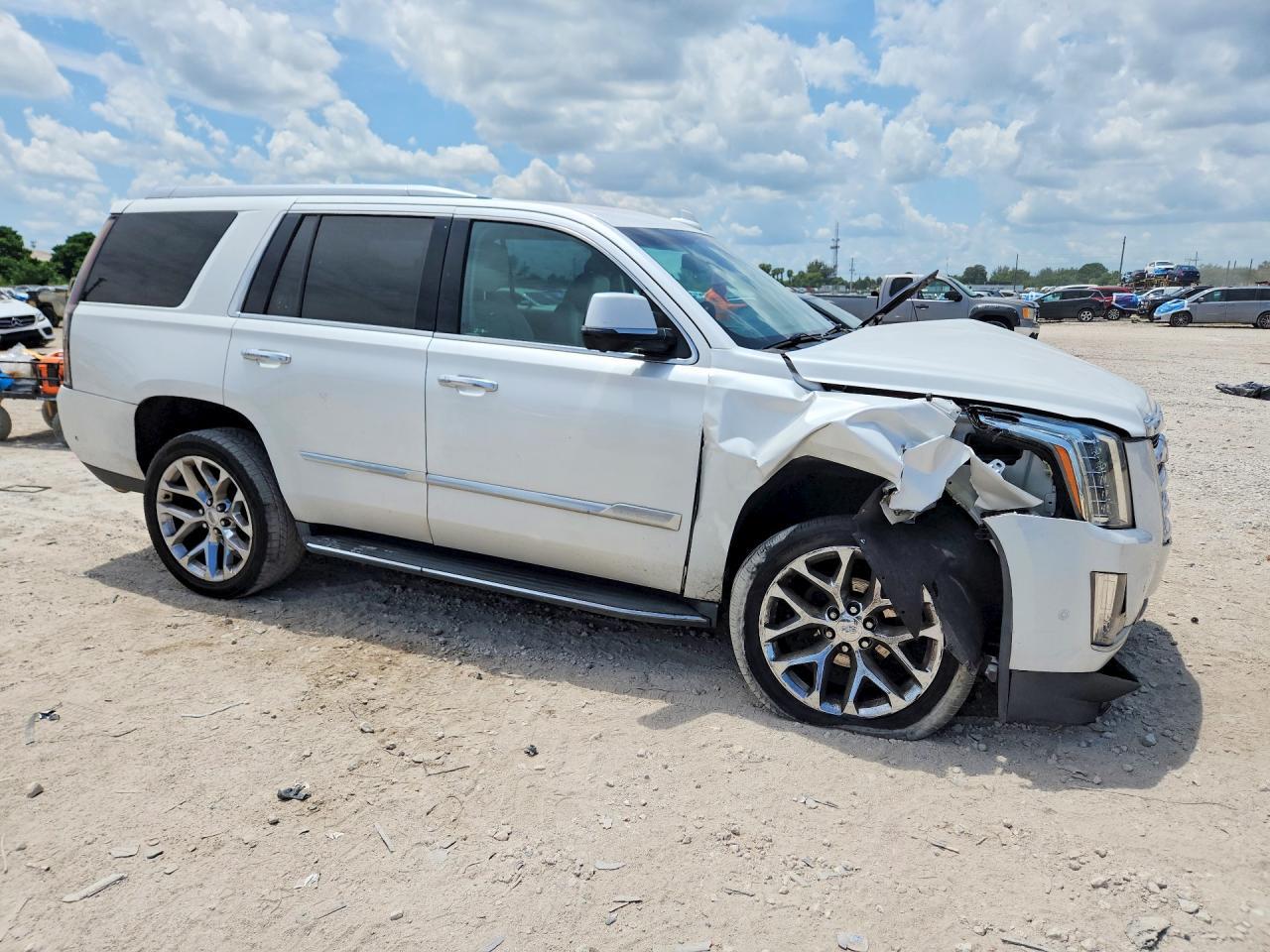 2018 CADILLAC ESCALADE — Фото 4 из 13