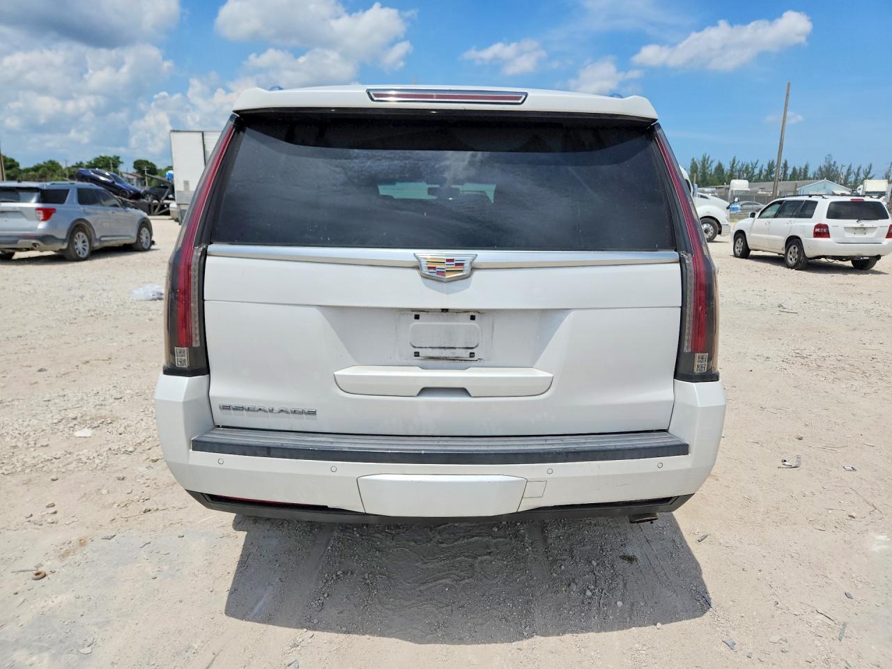2018 CADILLAC ESCALADE — Фото 6 из 13