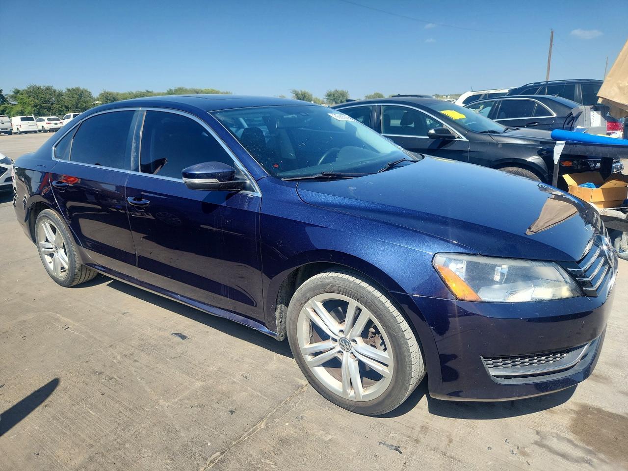 2014 VOLKSWAGEN PASSAT SE — Фото 4 из 12