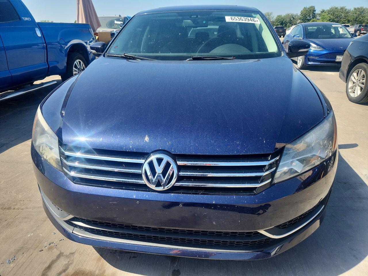 2014 VOLKSWAGEN PASSAT SE — Фото 5 из 12