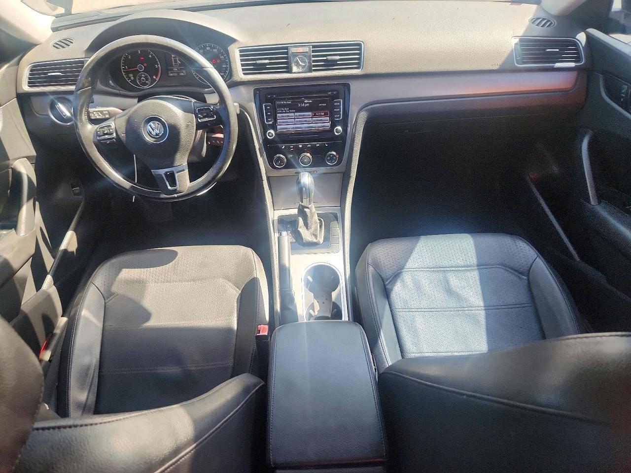2014 VOLKSWAGEN PASSAT SE — Фото 8 из 12