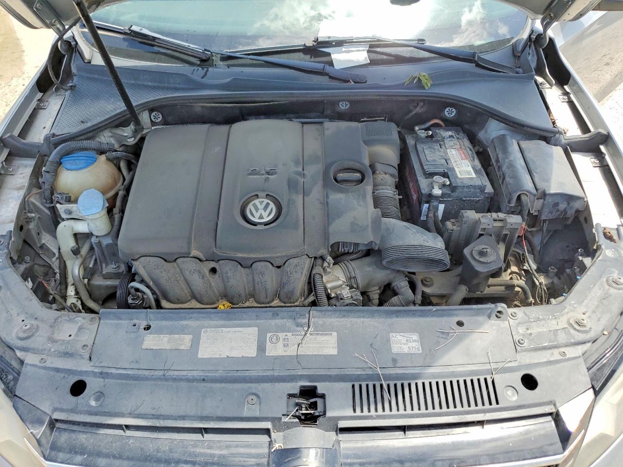2014 VOLKSWAGEN PASSAT S — Фото 11 из 12