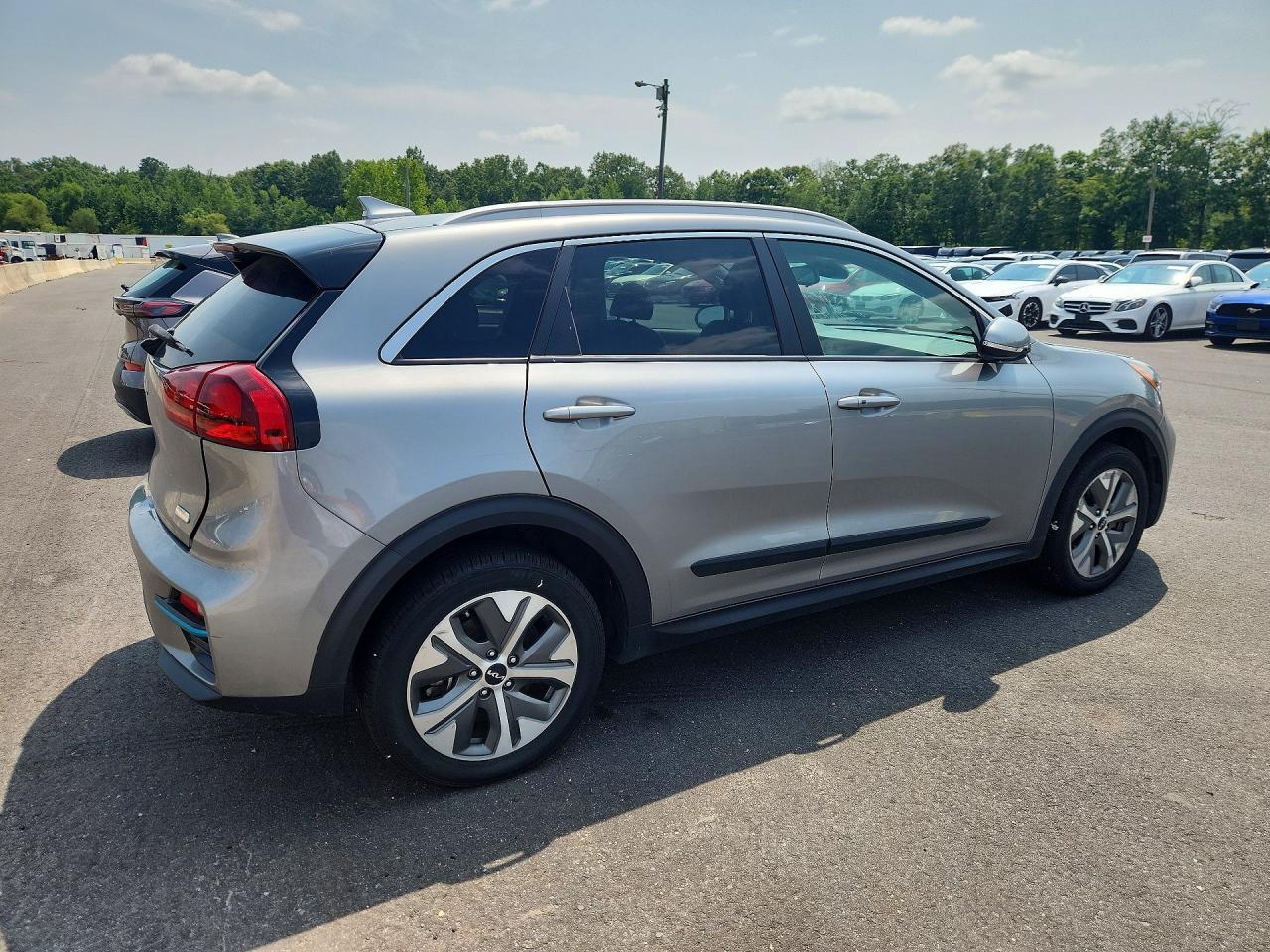 2022 KIA NIRO EV S — Фото 3 из 13