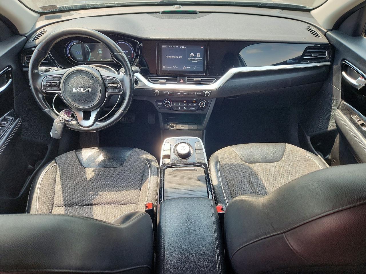 2022 KIA NIRO EV S — Фото 8 из 13