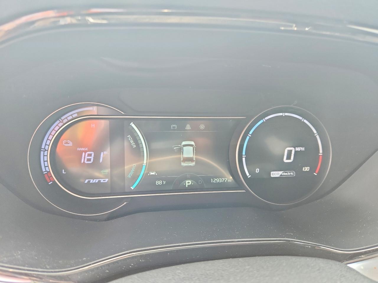 2022 KIA NIRO EV S — Фото 9 из 13