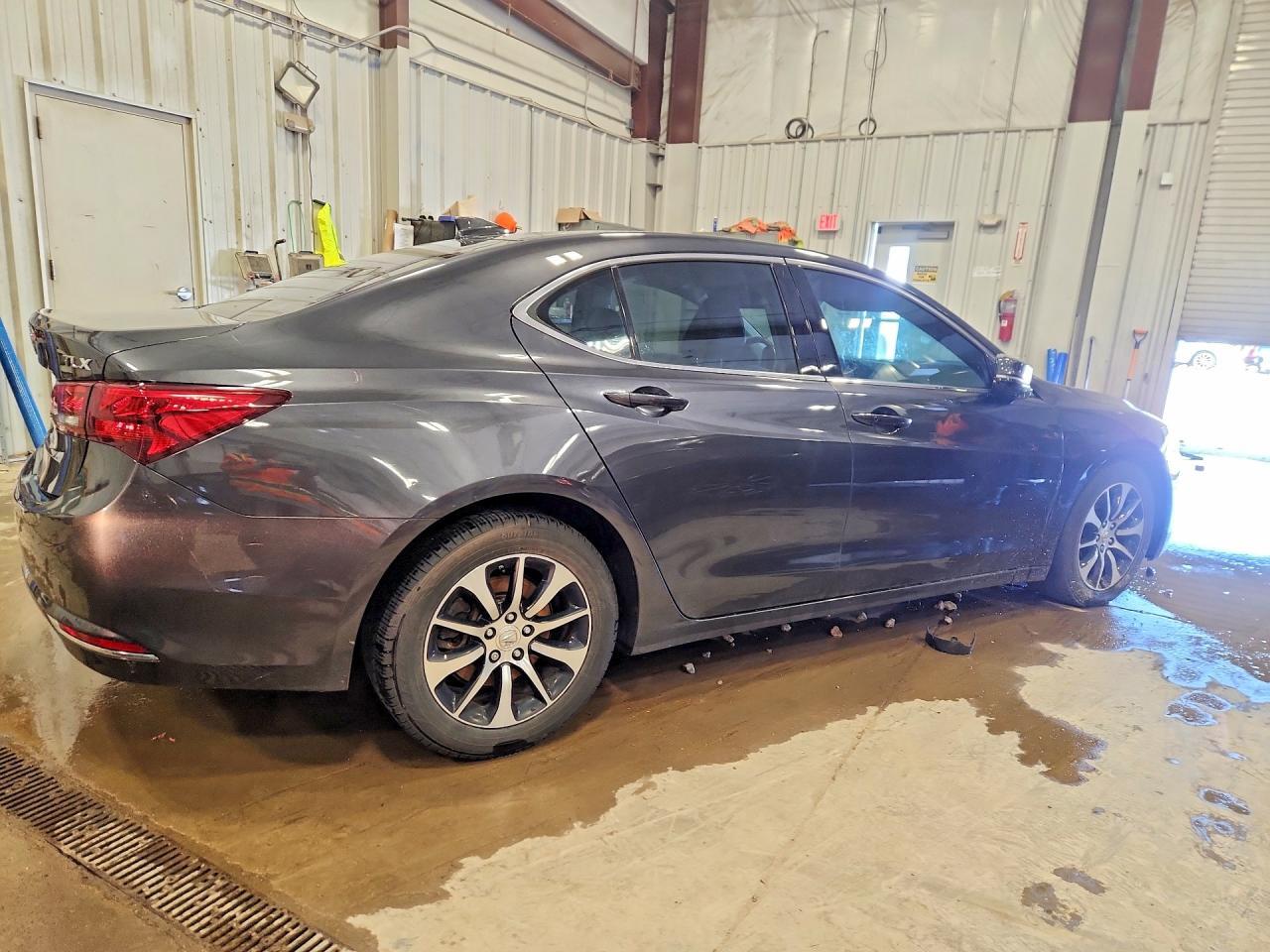 19UUB1F54FA011527 2015 ACURA TLX photo no. 3