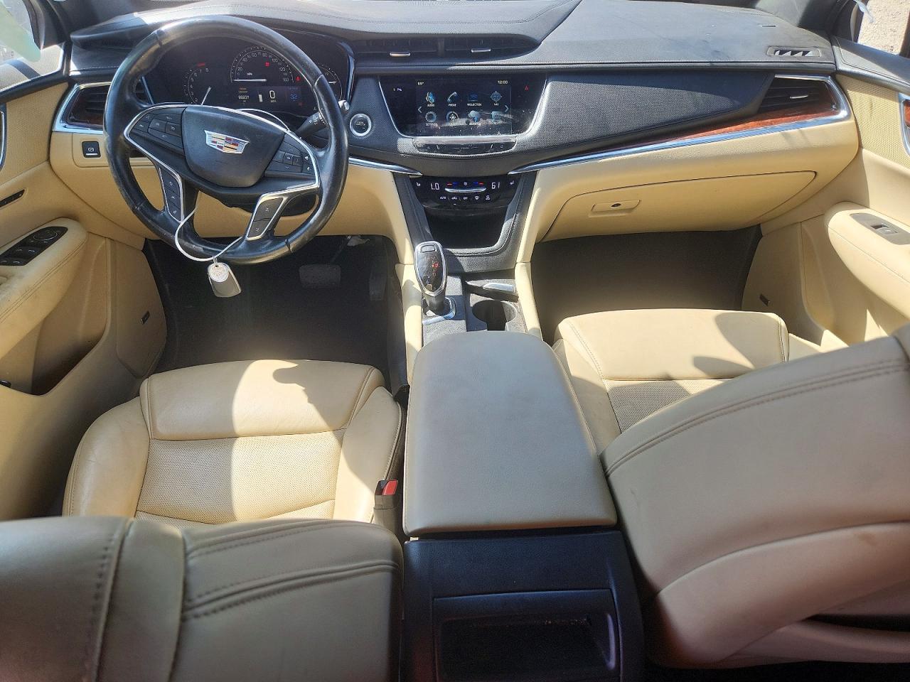 2018 CADILLAC XT5 LUXURY — Фото 8 из 13