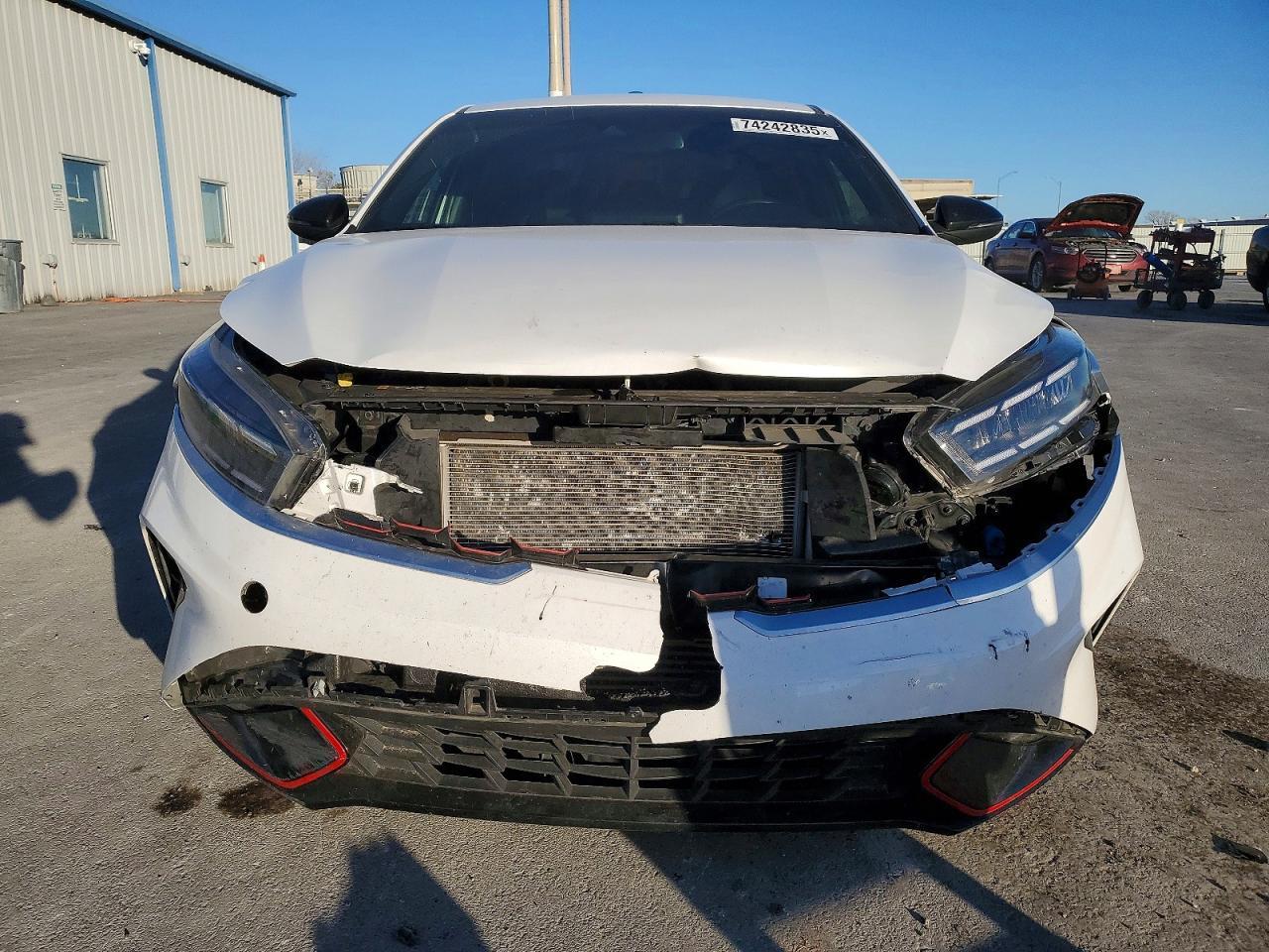 2022 KIA FORTE GT — Фото 5 из 12