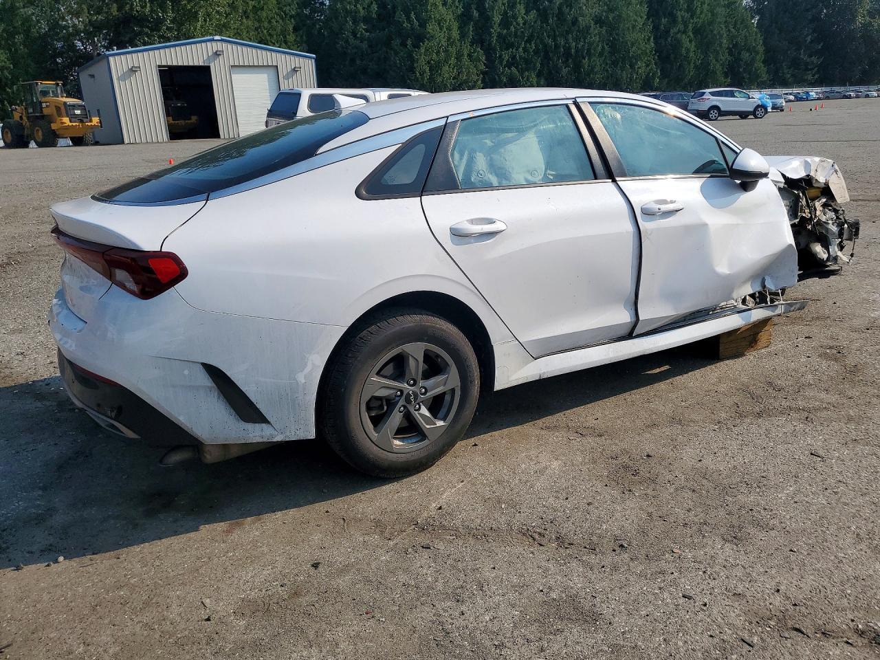 2022 KIA K5 LXS — Фото 3 из 12