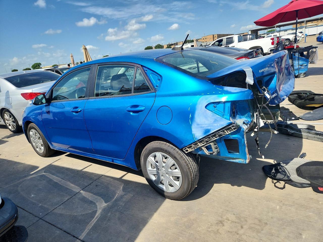 2022 KIA RIO S — Фото 2 из 13