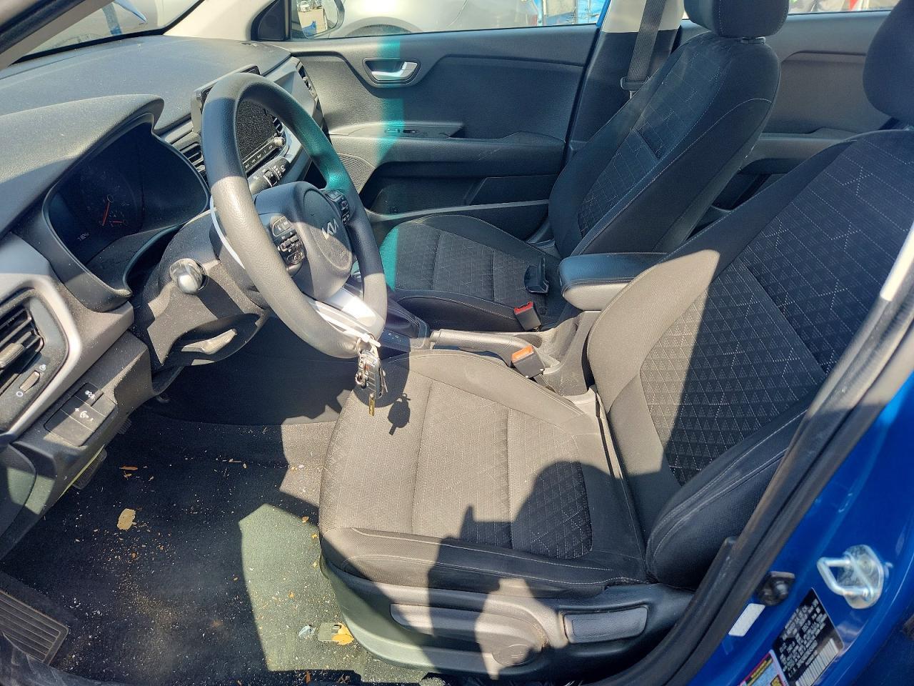 2022 KIA RIO S — Фото 7 из 13