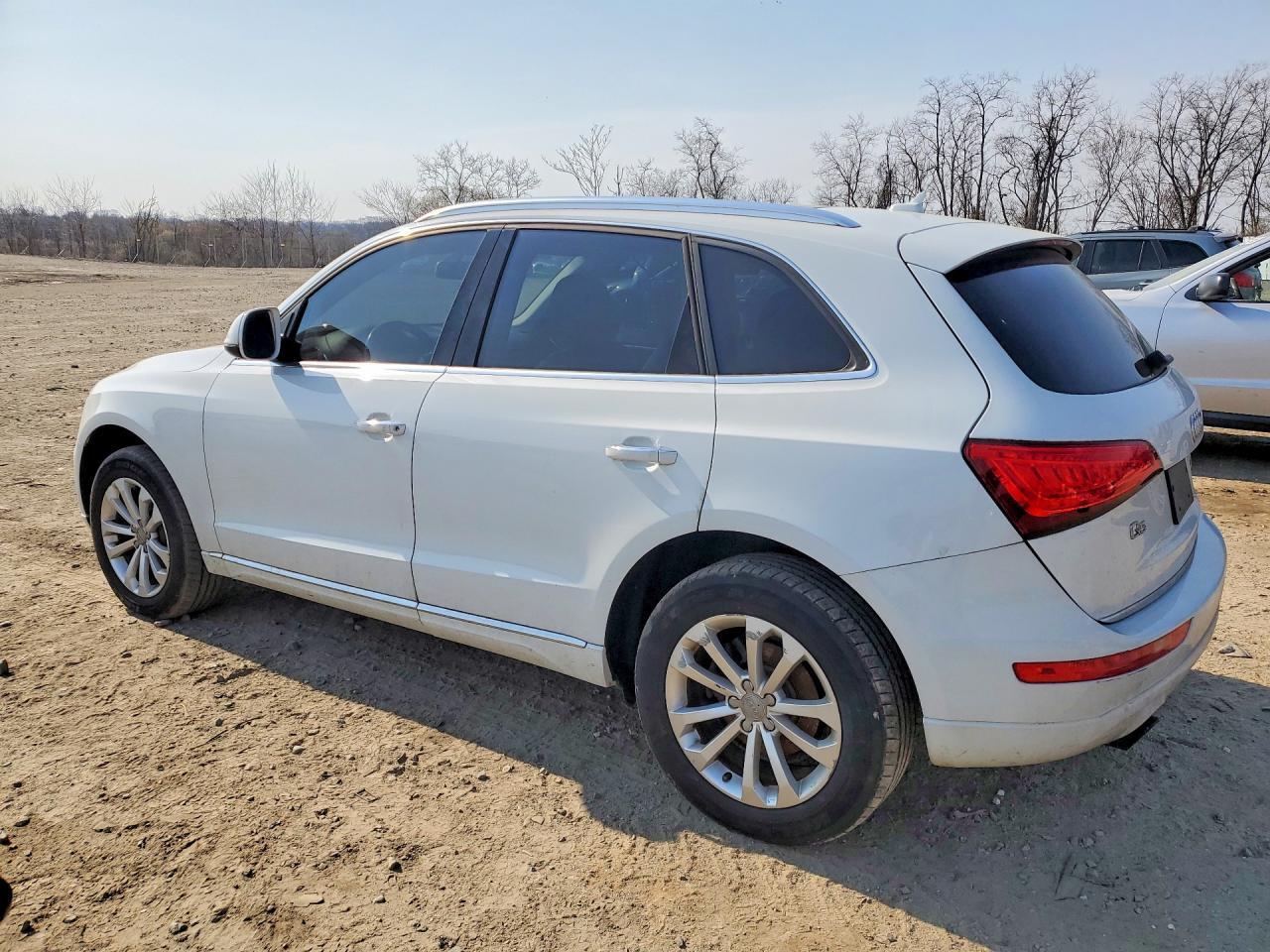 2015 AUDI Q5 PREMIUM — Фото 2 из 13
