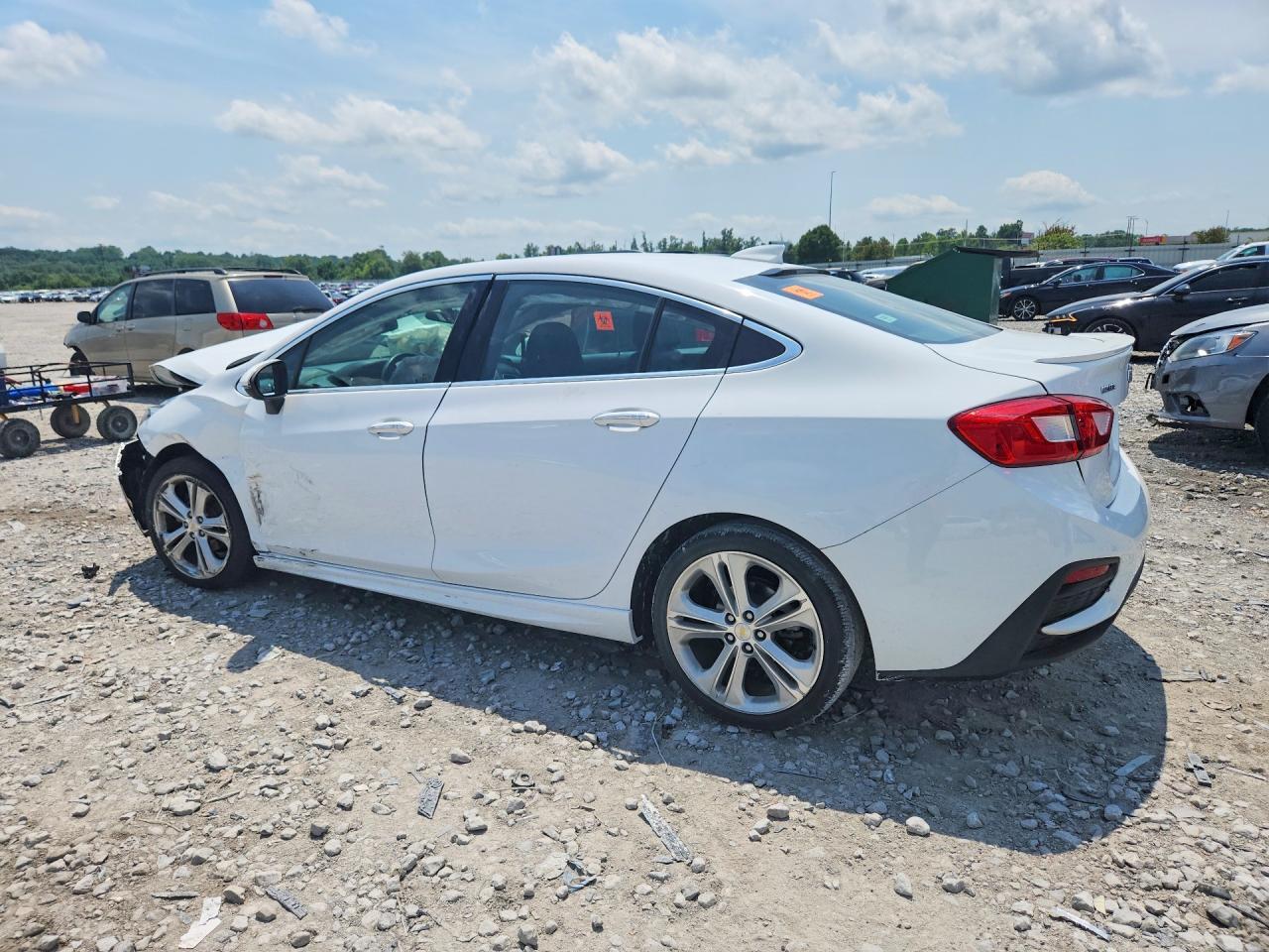 2018 CHEVROLET CRUZE PREMIER — Фото 2 из 12