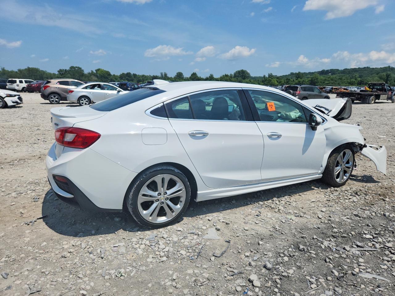 2018 CHEVROLET CRUZE PREMIER — Фото 3 из 12